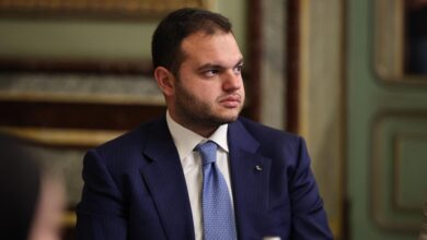 صورة طارق أبو العينين عضوًا باللجنة الاستشارية والتجارية للفيفا
