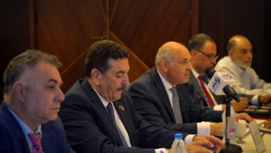 صورة رئيس الاتحادين العربى والافريقي يشيد بدور مصر فى نشر السلام بشرم الشيخ