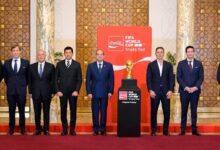 صورة الرئيس يستقبل مجسم كأس العالم في حضور أشرف صبحي وأبو ريدة