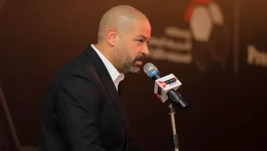 صورة رئيس رابطة الأندية المصرية يهنئ منتخب مصر بعد الفوز على بنين