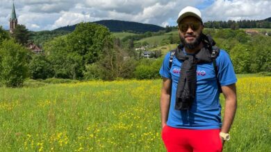 صورة محمود سمنة يدرس إدارة وساطة رياضية في البرتغال